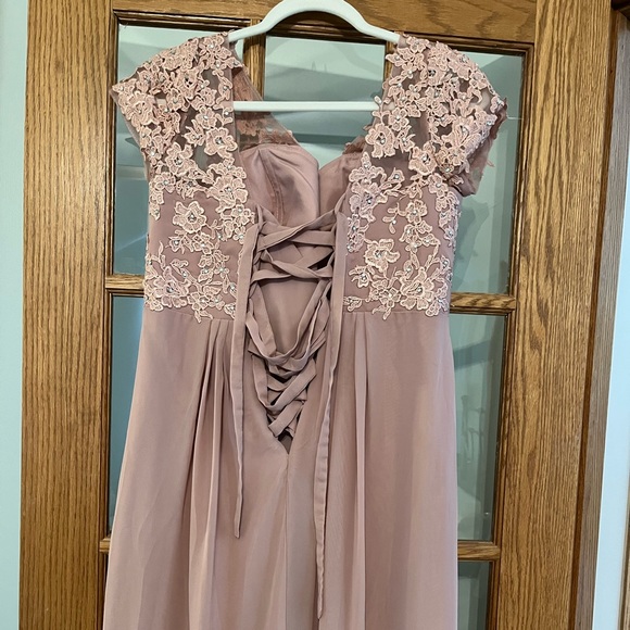 Mother of the bride dress. Fits like a size 10. Tie up back makes it adjustable. - Picture 2 of 3